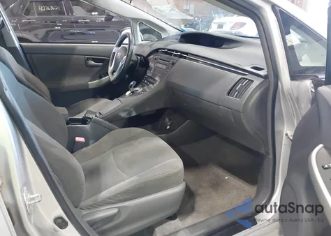 2011 Toyota Prius Two from USA, damaged, VIN JTDKN3DU1B1472245